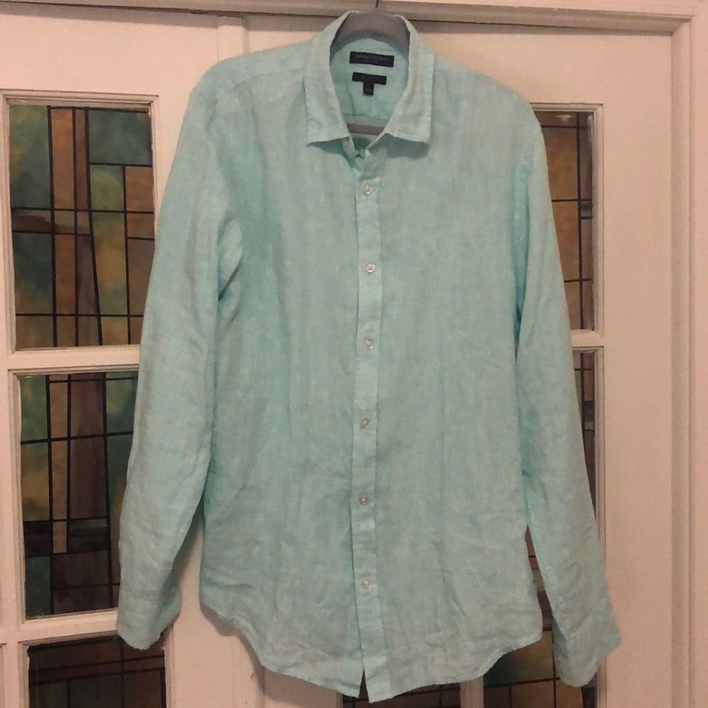100% Linen men’s Banana Republic shirt